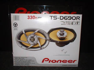 Pioneer TS-D690R speakers 6 by 9